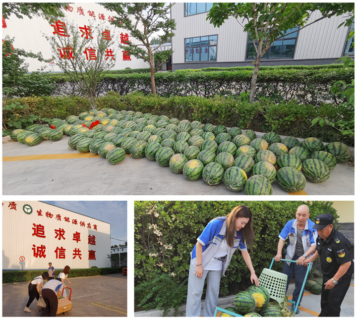 各部門派來領(lǐng)西瓜的代表，各個喜笑顏開.jpg