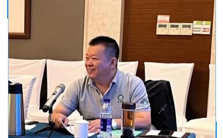 為激發(fā)員工工作積極性，激勵員工完成公司各項目標，促進公司與員工的雙贏發(fā)展，集團總經(jīng)理孫寧波宣貫激勵政策。.jpg